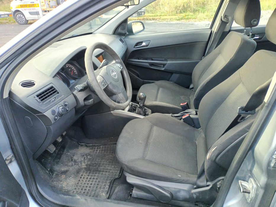 Opel Astra 1.7CDTI 80km 05r