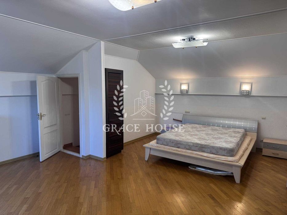 Продажа дома 300м. кв. с выходом на Днепр Конча-Заспа Козин дамба