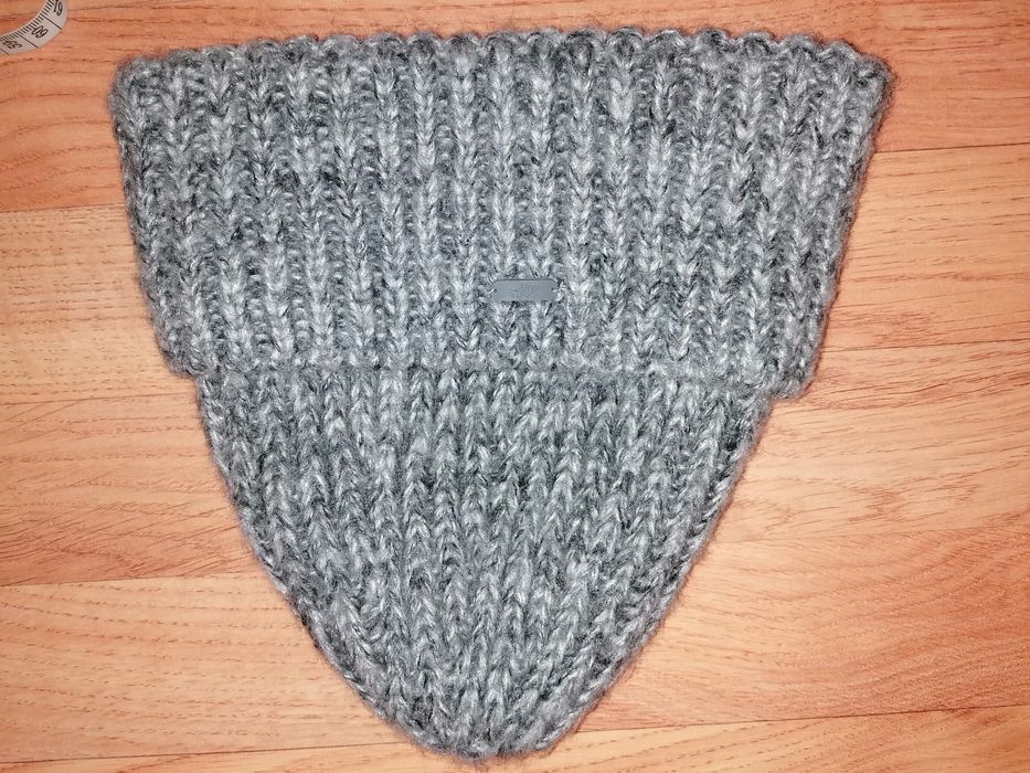 4f gruba zimowa czapka damska nowa bez metki