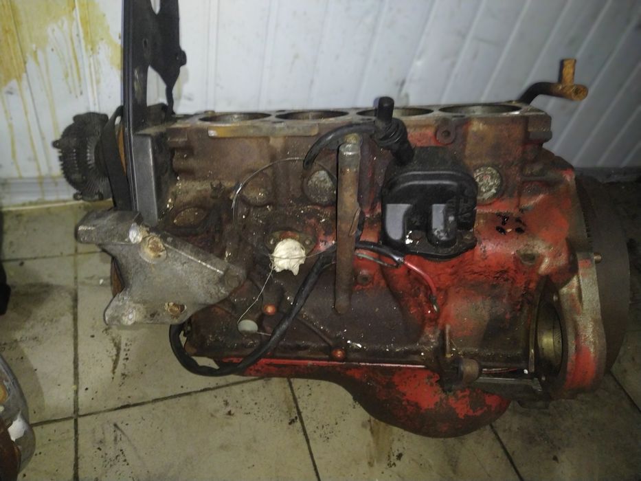 Блок циліндрів двигуна Вольво Volvo 2.3 8v 740 940 240 B230