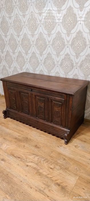 Skrzynia z litego drewna