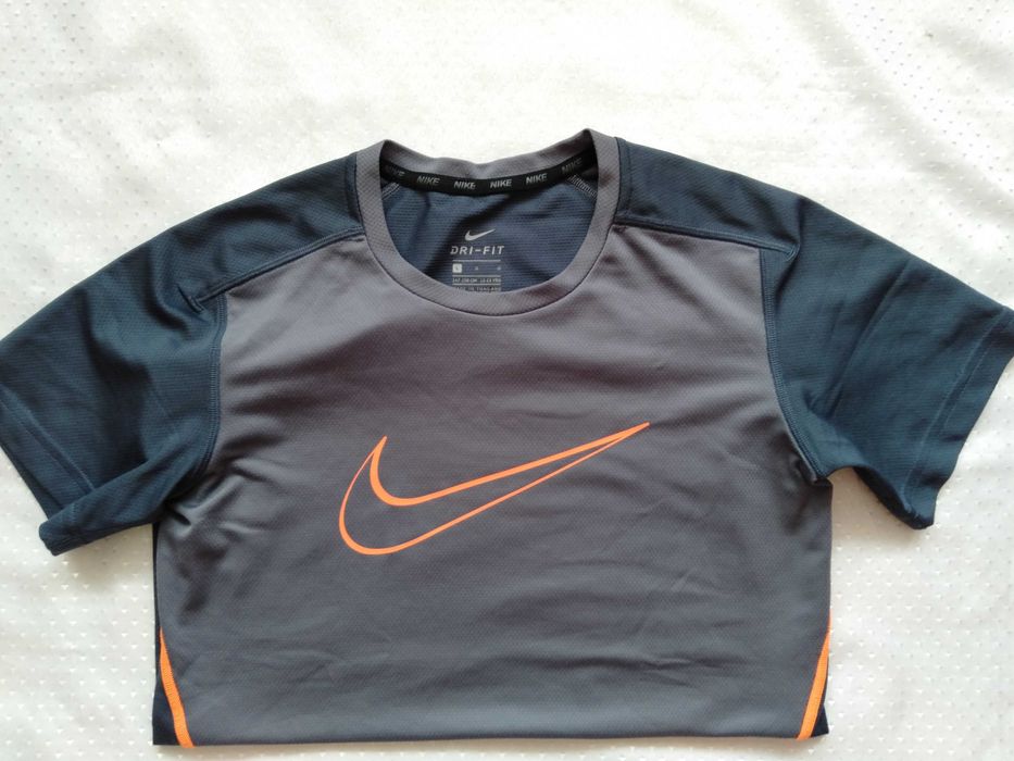 Nike koszulka sportowa rozmiar 147/158 na 12-13lat