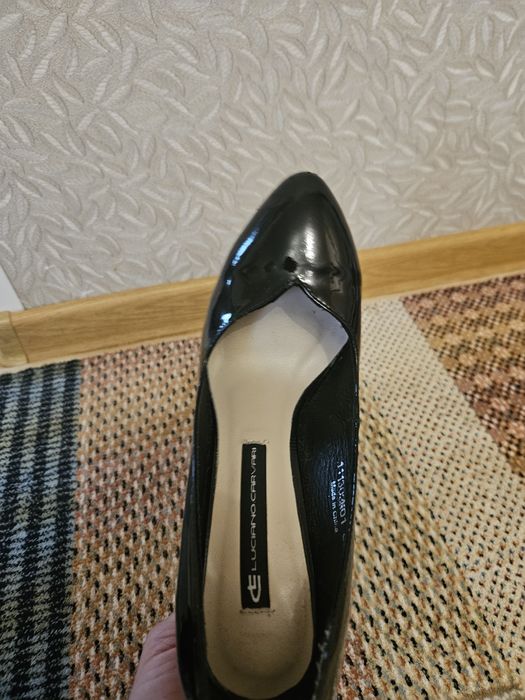 Туфлі жіночі Лучьяно Карварі