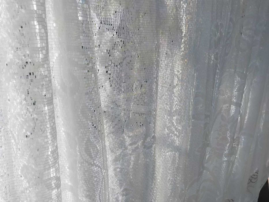 Гардина б/у 2,4х3,2 метра