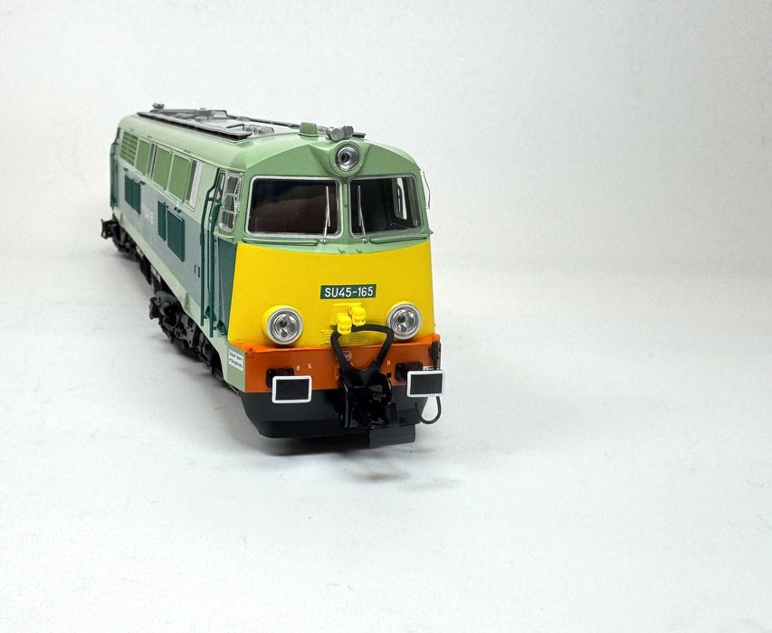 H0 PIKO 96305 SU45-165+dekoder jazdy +zmienione reflektory