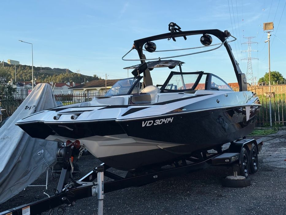 Malibu 22 MXZ