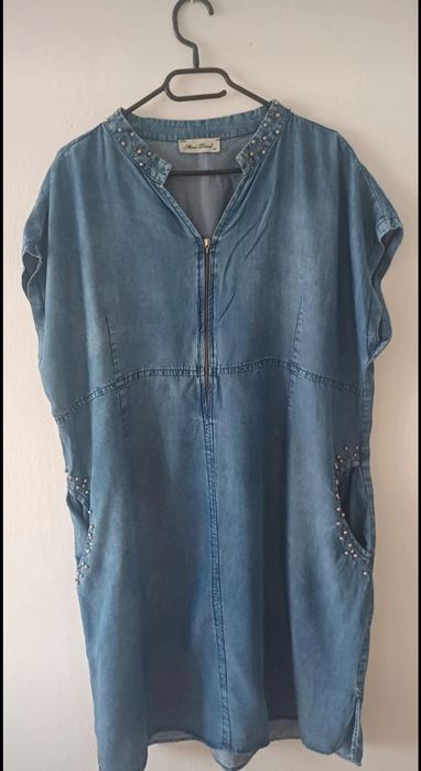 Sukienka z kieszeniami z cienkiego jeansu rozmiar 3/4xl