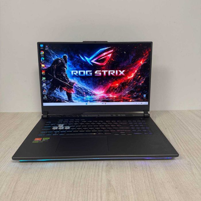 Asus ROG Strix G17 G713PI  2K 240Hz Ryzen 9 7845HX 16GB DDR5 SSD 512GB NVMe RTX 4060