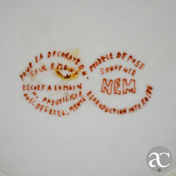 Prato decorativo em porcelana francesa NEM pintado à mão, circa 1970