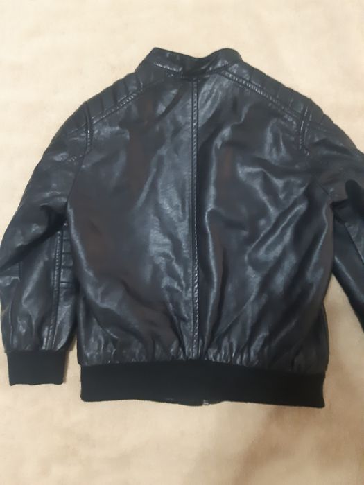 Куртка Zara шкірзам, 5-6 р