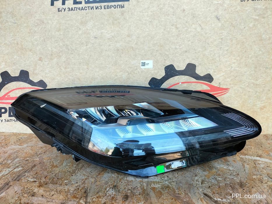Jaguar E-Pace 2017-2020 Фара передняя правая Full LED J9C3-13W029-EC
