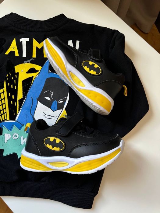 Кросівки кеди для хлопчика Sinsay Batman весна літо