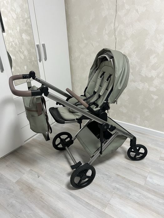 Продам коляску 2в1 Anex Eli