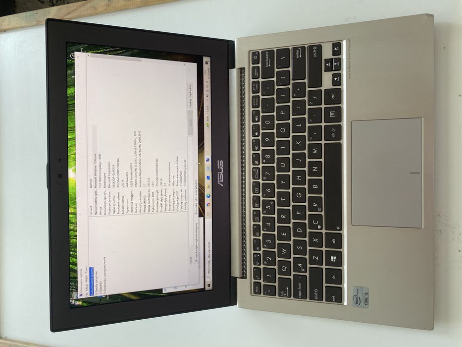 ASUS Zenbook UX21A / i5 / 4GB RAM / SSD 128GB / Sprawny + Etui i Zasilacz