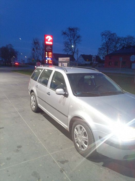 Volkswagen Golf  4