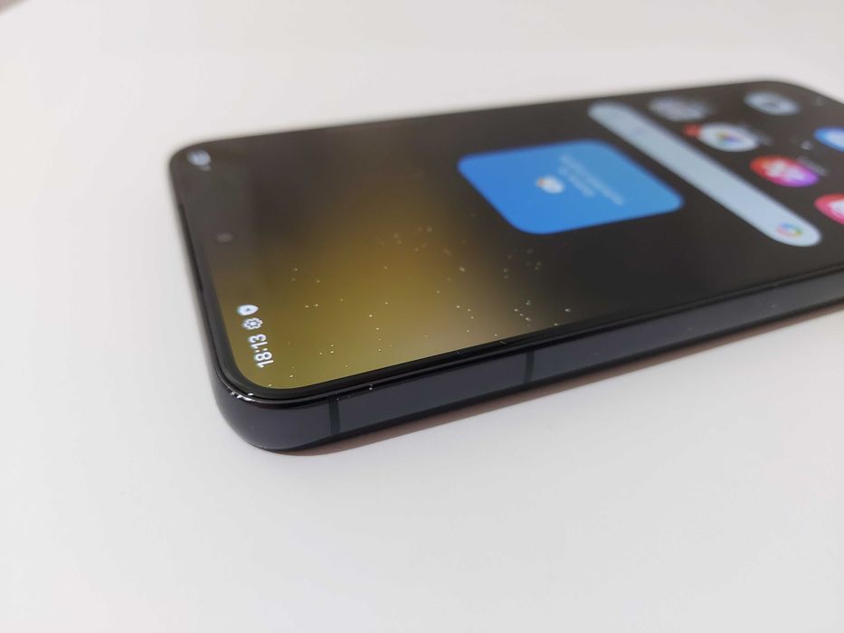 Smartfon Samsung Galaxy S22 8 GB / 128 GB 5G