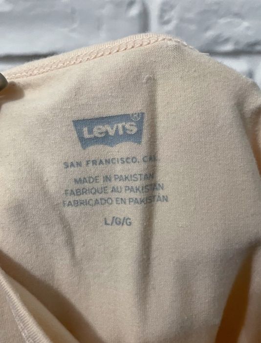 Nowy oryginalny crop top Levi’s