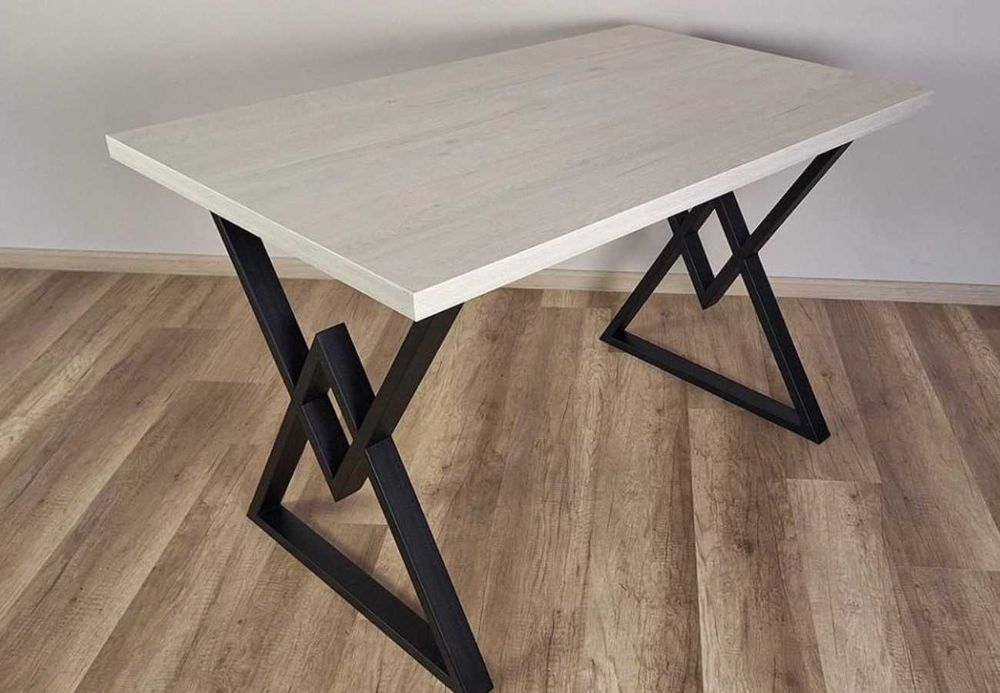 стіл обідній, кухоний стіл, стіл з дерева, дерев'янний стіл