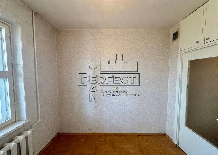 Продаж 1к квартири Червоної Калини 63А / Красной Калины 63А