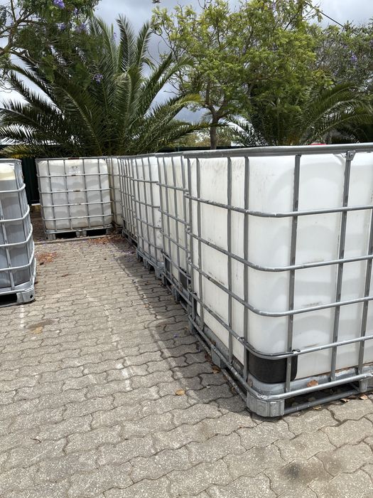 Depositos de 1000 litros usados