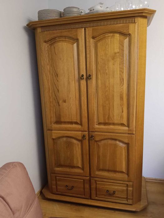 Dębowe drewniane meble