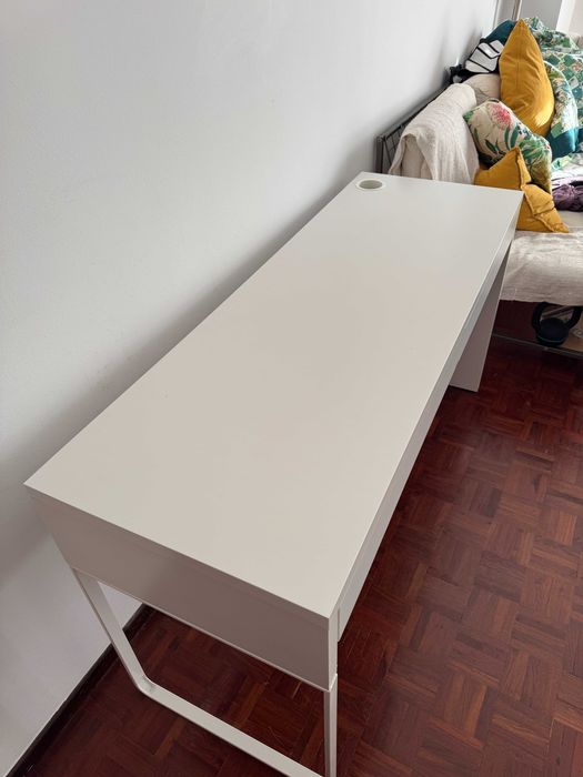Secretaria MICKE IKEA