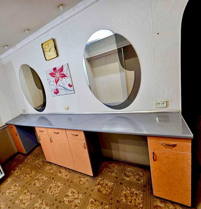 комплект: дзеркало + тумба+ стільниця (столешница), меблі