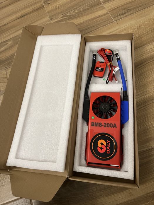 Daly Smart BMS Parallel 200A 8S 24V