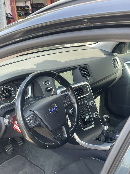 Volvo v60 d2 full extras
