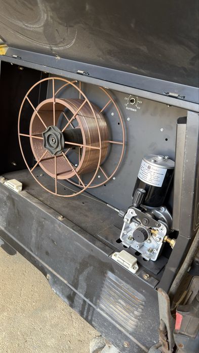 Máquina de soldar Semi-Automática ROLUK 250A