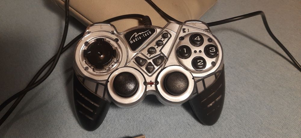 Game Pad miedia tech Pathfinder