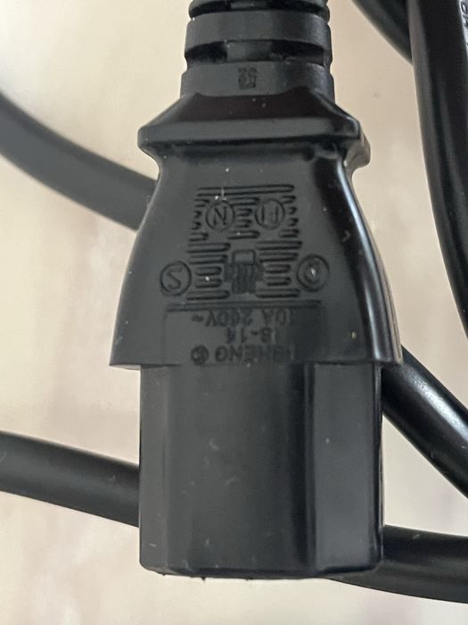 Шнур до компʼютера. Новий.Шнур  до компʼютера..