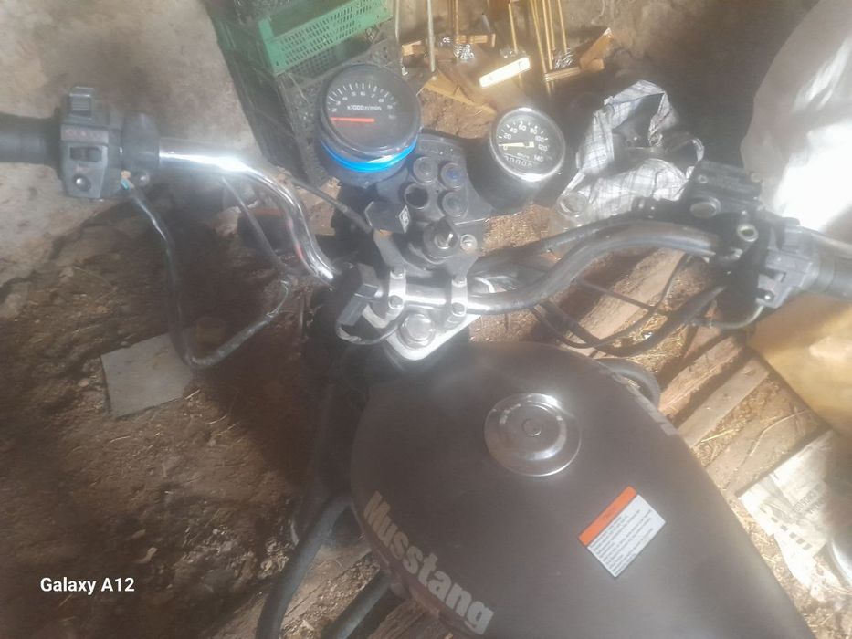 Продаю Mustang 125