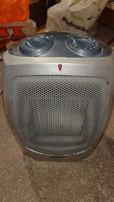 Farelka termowentylator z termostatem Sunzone 1800W