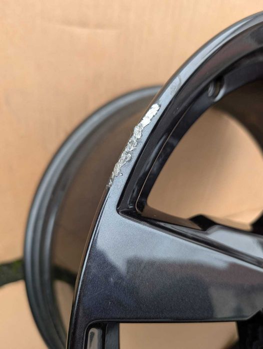 1x felga oryginalna AUDI A1 17'' 7,5J et46 82A601025P
