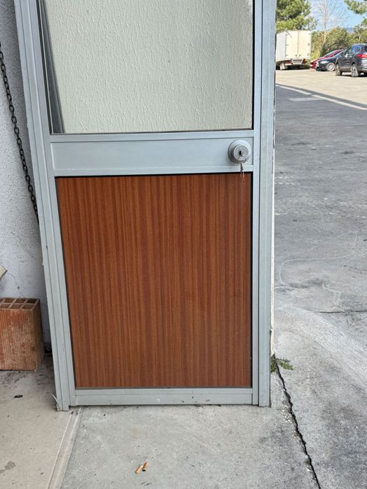 Portas de alumínio anodizado