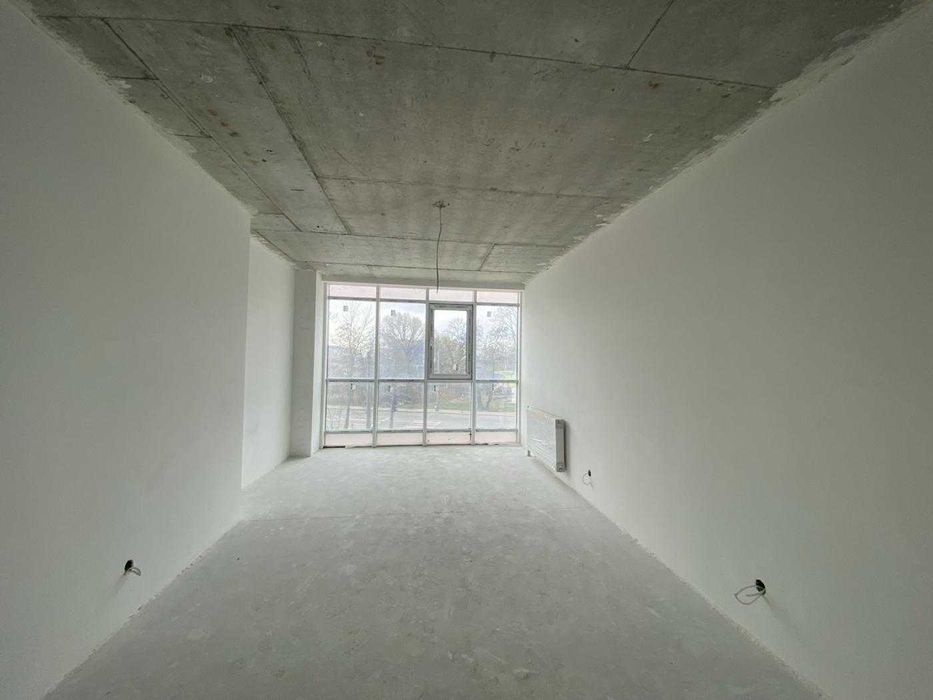 Простора двокімнатна квартира з наповненням (ремонтом)на Незалежності