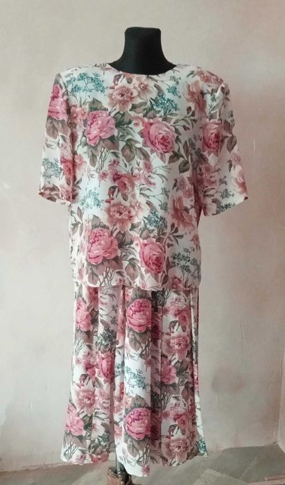 Zestaw bluzka + spódniczka r. 46/48