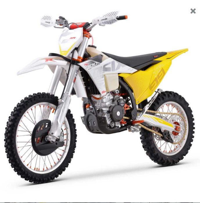 Cross Crossy ASIX XR99 300cm3 2025r *RATY*