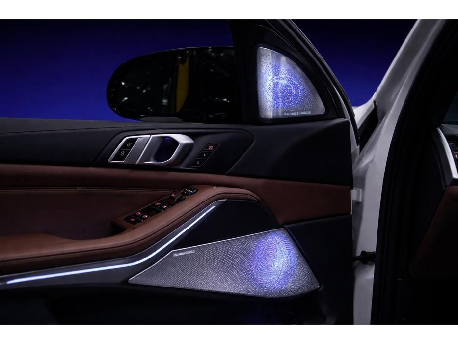 Комплект накладок з підсвіткою для BMW X5 G05 2019- рр. 1234 Upgrade Різні матеріали