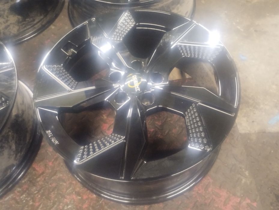 5x114,3 19 cali dezent do Black 8 j et 40  powystawowe/demo/nowe