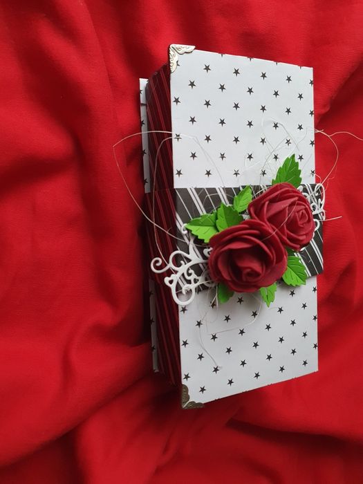 Pudełko na  pieniądze, kartę podarunkowa