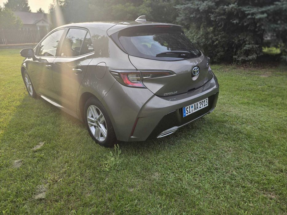 Toyota Corolla hatchback 1.8 hybrid