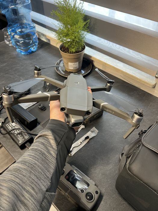 DJI Mavic 2 Pro w wersji Fly More Combo