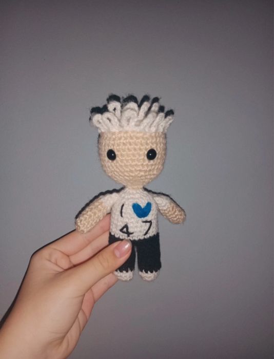 Maskotka na szydełku rapera oki jeżyk 47 handmade crochet