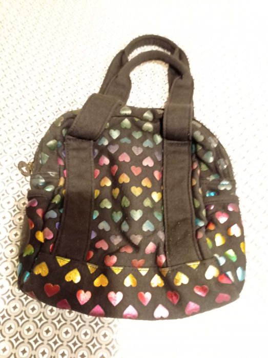 Pequena bolsa da converge preta