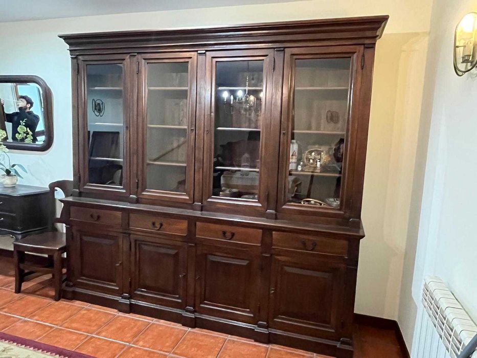 Móvel Louceiro Alto