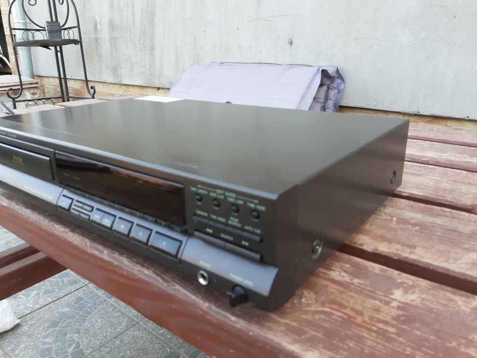 Odtwarzacz CD Technics SL-PG460A