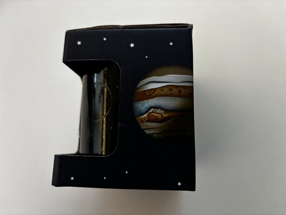 Kubek zmieniający kolor „Planety”