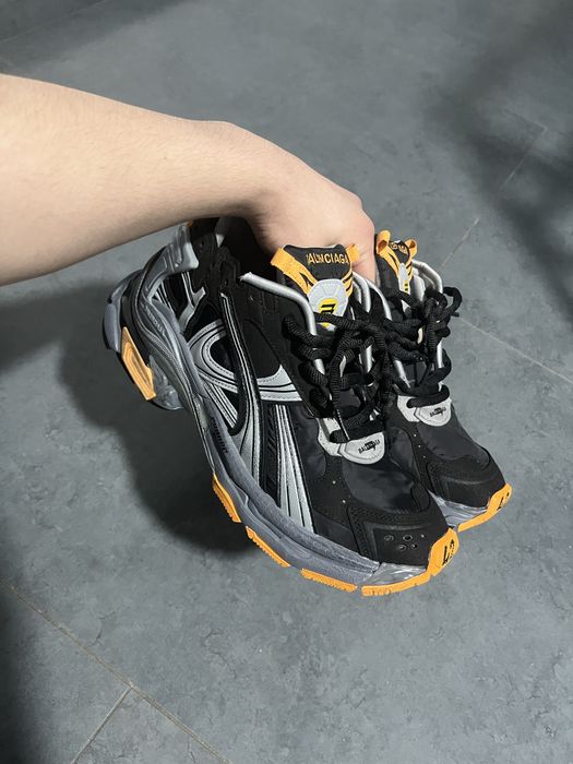Balenciaga runner